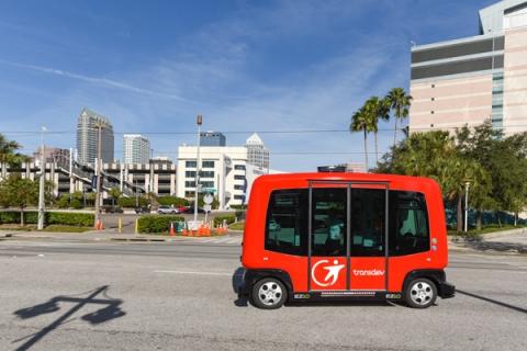 Kaohsiung to try out driverless buses, mulling introduction