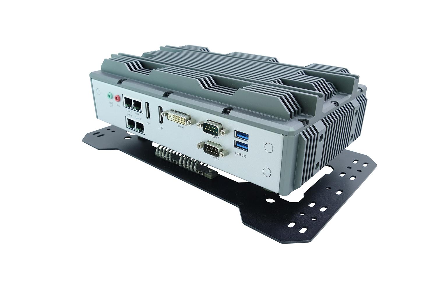 SR10B-X3_Video Computer with Intel i7-7820EQ_01